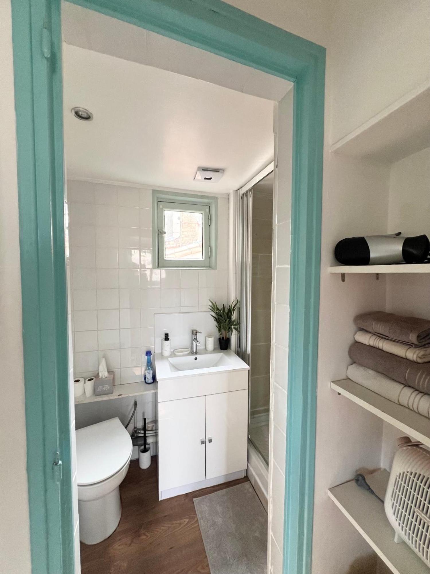 Ferienwohnung Renove, Vue Sur Palais Des Papes, Terrasse Et Wifi Troisieme Etage Avignon Exterior foto