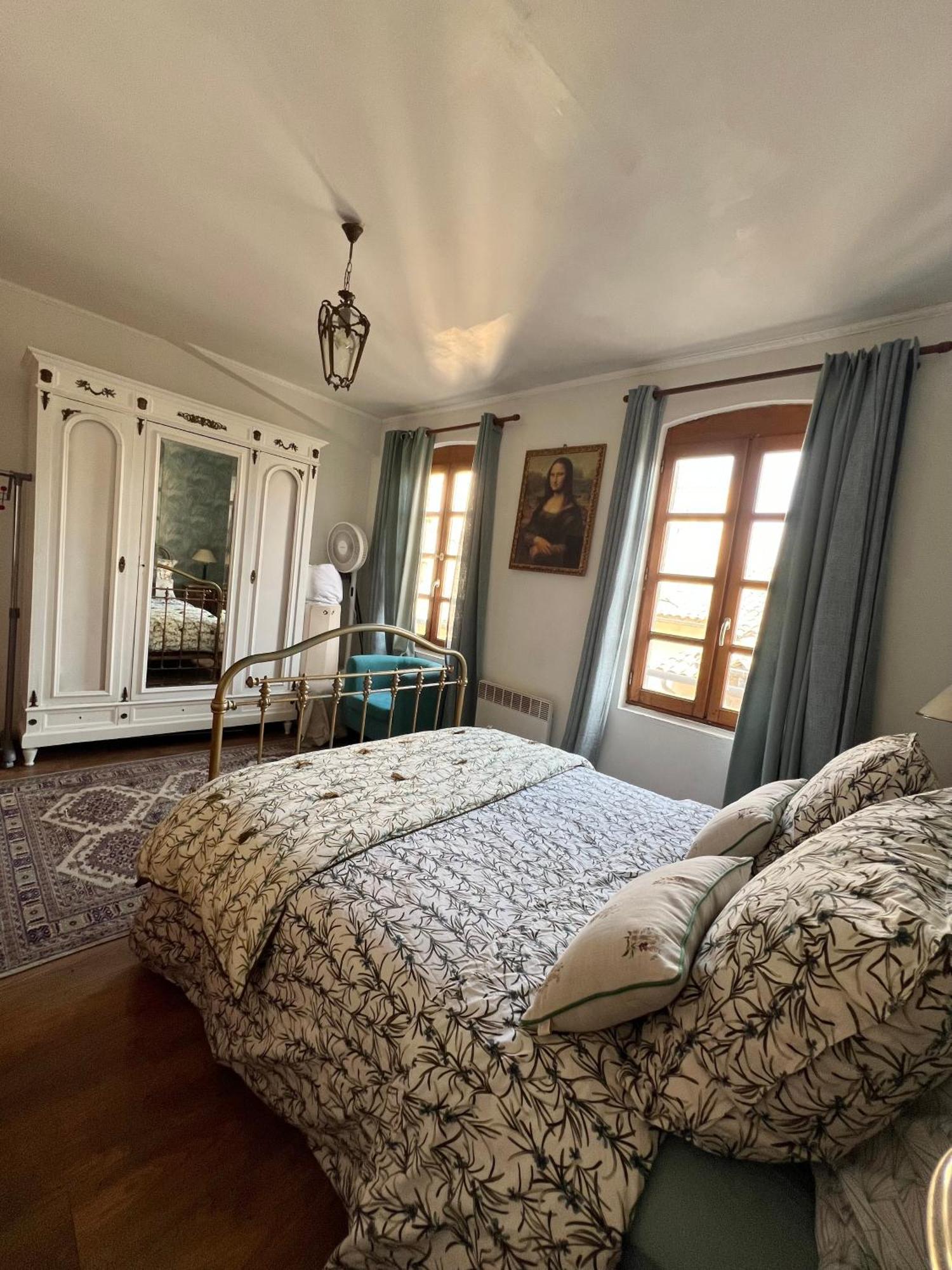 Ferienwohnung Renove, Vue Sur Palais Des Papes, Terrasse Et Wifi Troisieme Etage Avignon Exterior foto