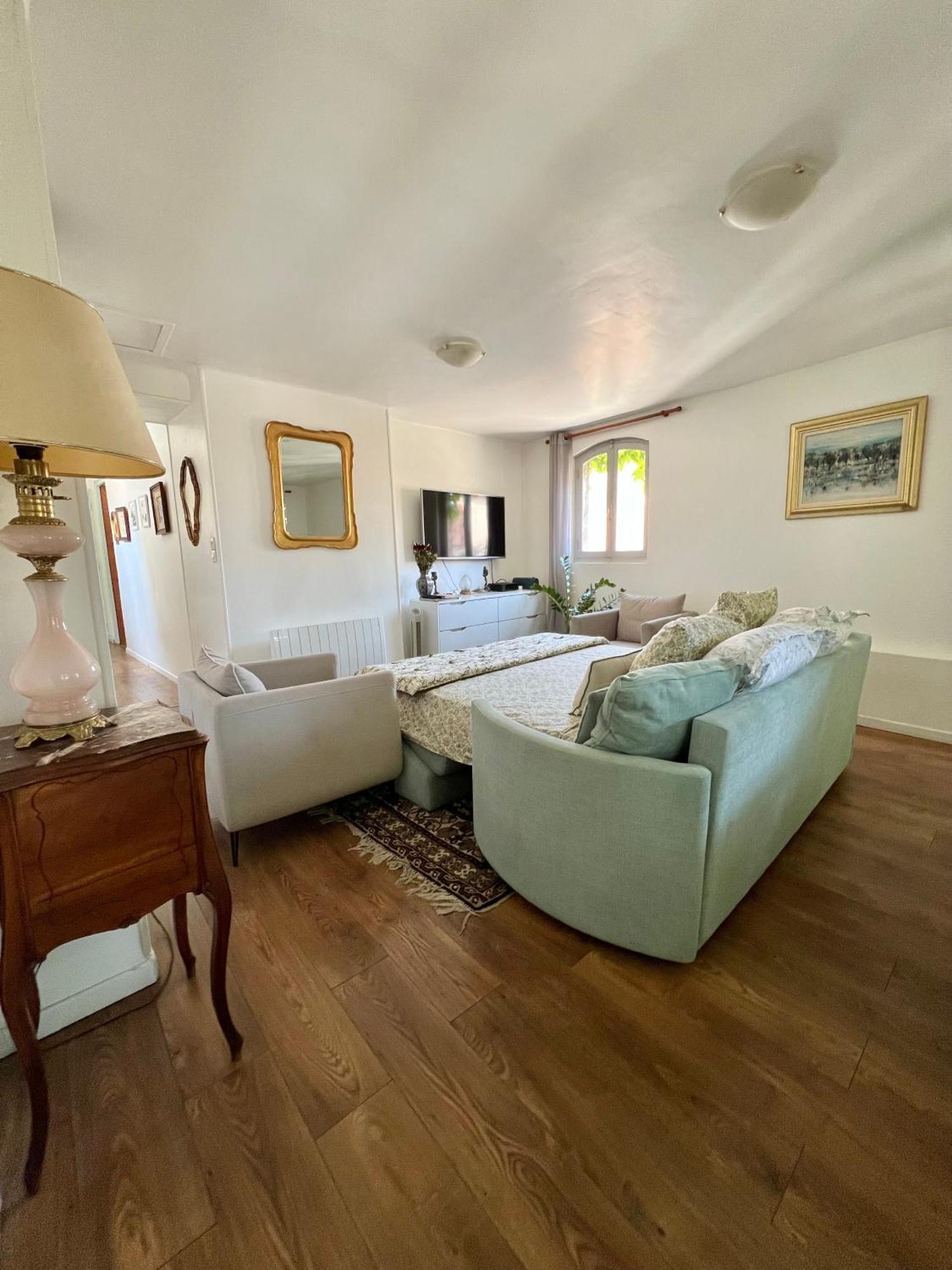 Ferienwohnung Renove, Vue Sur Palais Des Papes, Terrasse Et Wifi Troisieme Etage Avignon Exterior foto